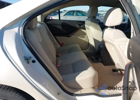 2009 Pontiac G6 z USA, uszkodzony, nr VIN 1G2ZG57B894113826